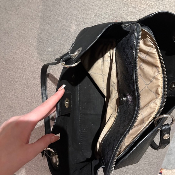 Steve Madden Tote Bag - Picture 11 of 16